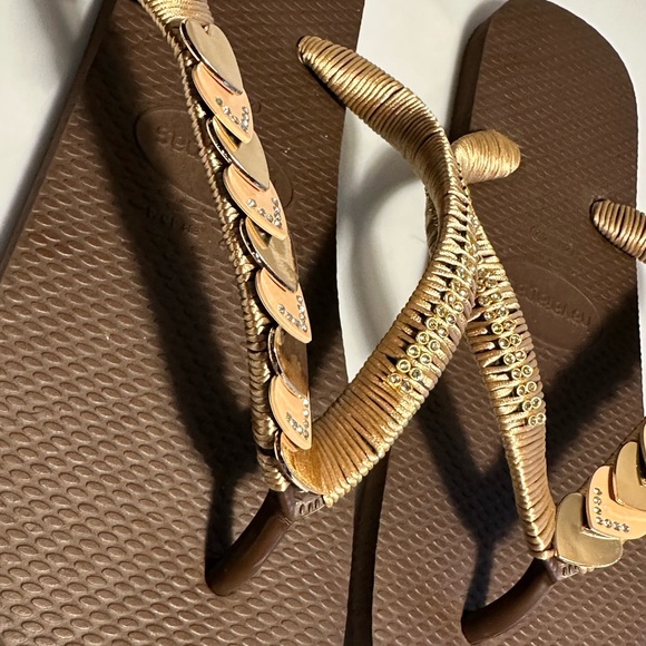 Sandals - Picture 1 of 6